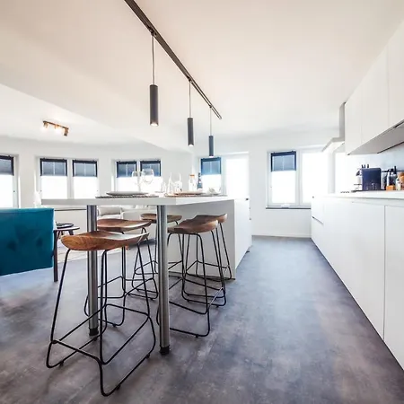 Апартаменты Lili's Place